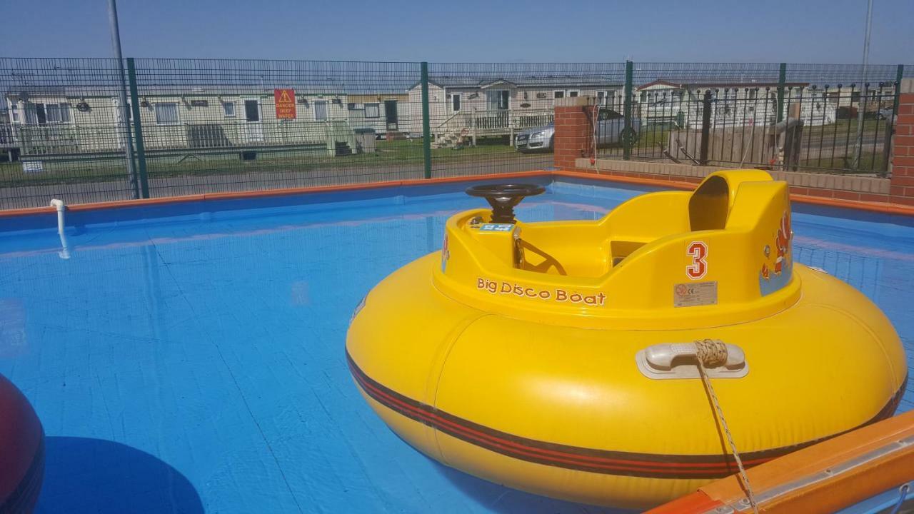 Caravan Beach Holiday Hotel Saint Osyth Esterno foto