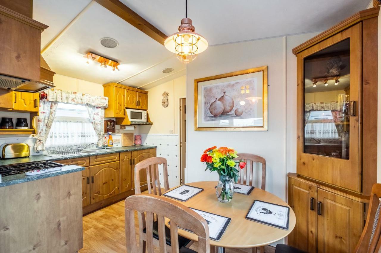 Caravan Beach Holiday Hotel Saint Osyth Esterno foto