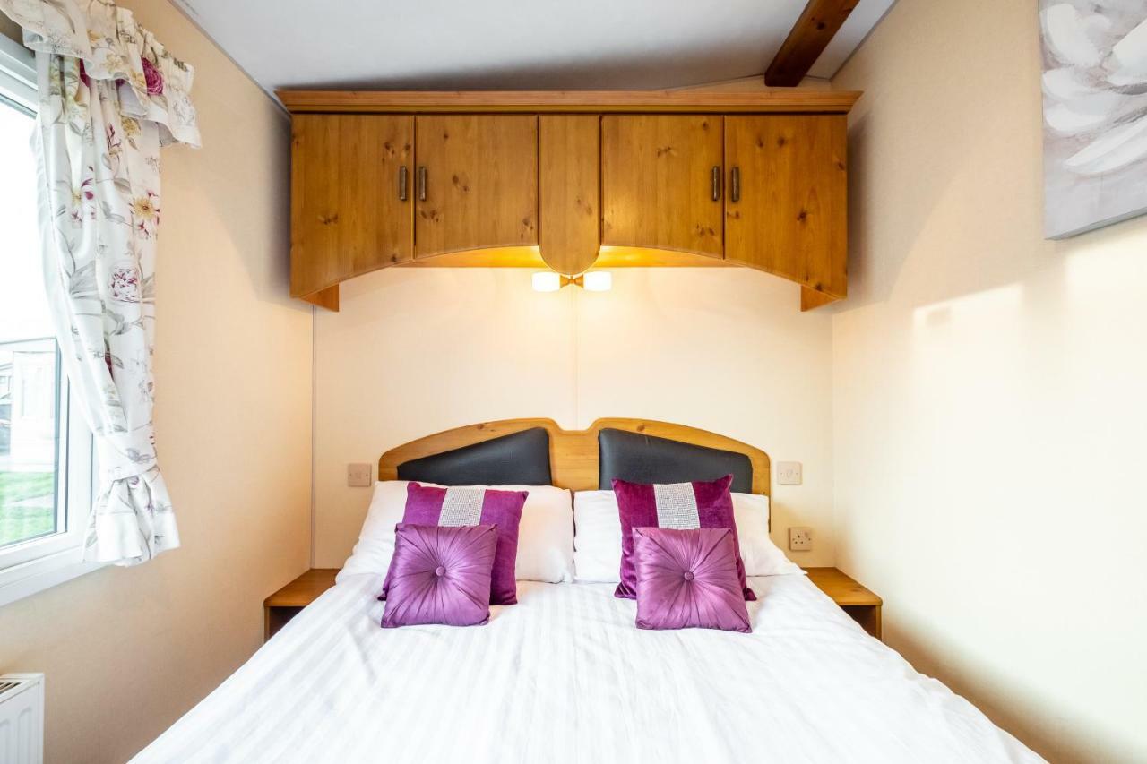 Caravan Beach Holiday Hotel Saint Osyth Esterno foto