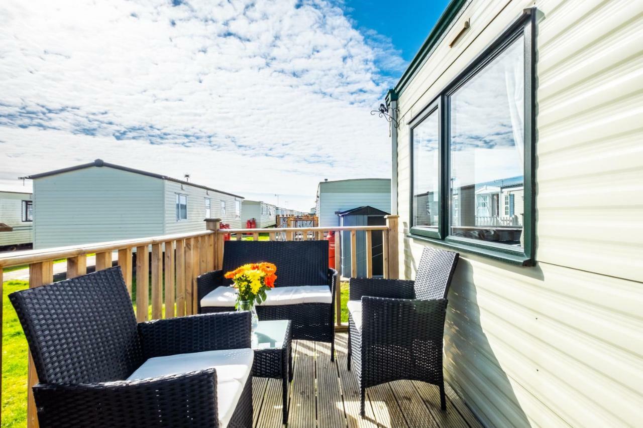 Caravan Beach Holiday Hotel Saint Osyth Esterno foto